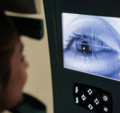 Para especialistas em oftalmologia e neurologia, oferecemos serviços de campimetria para avaliar o campo visual dos pacientes. Com relatórios detalhados e análises especializadas, você pode diagnosticar e monitorar condições oftalmológicas e neurológicas com precisão.